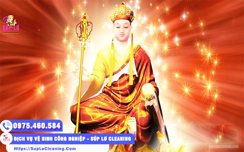 Ban Địa Tạng Vương Bồ Tát (hay Ngài U Minh Giáo Chủ) trong chùa, nơi tín đồ Phật giáo thường xuyên ghé đến để đọc văn khấn lễ Phật, cầu siêu cho người đã khuất và xin Ngài gia hộ cho mình.