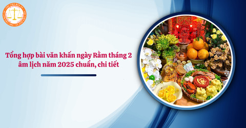 Bàn thờ gia tiên với mâm cúng trang trọng chuẩn bị cho nghi lễ văn khấn rằm tháng 2