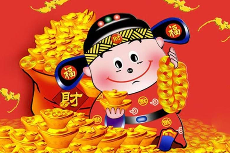 Bàn thờ Thần Tài với lễ vật cúng mùng 1 âm lịch, bao gồm hoa quả và nhang đèn