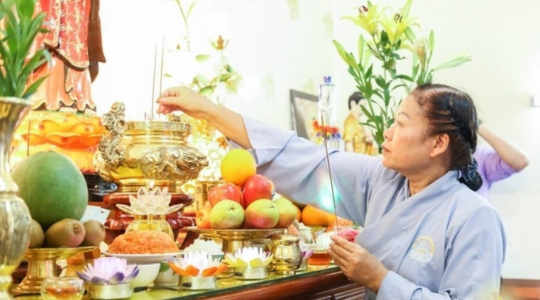 các lưu ý quan trọng khi cúng rằm tháng 7 để lễ được trọn vẹn