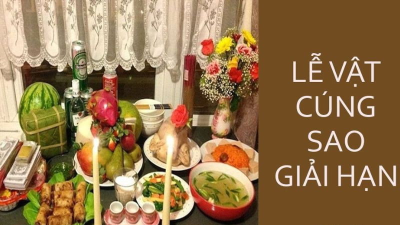 Lễ vật cúng sao giải hạn tại nhà gồm hương hoa, đèn nến, gạo muối đầy đủ