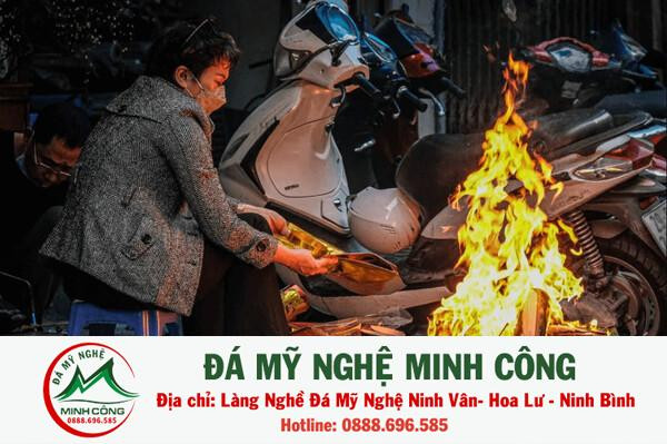 Lưu ý khi thực hiện nghi lễ đốt quần áo và vàng mã cho người chết
