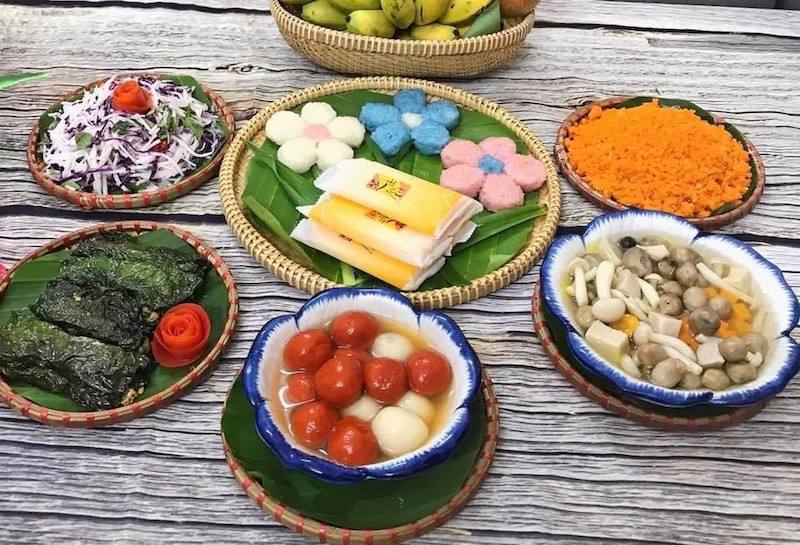 Mâm cỗ chay đầy đủ cúng Phật vào Rằm tháng Giêng