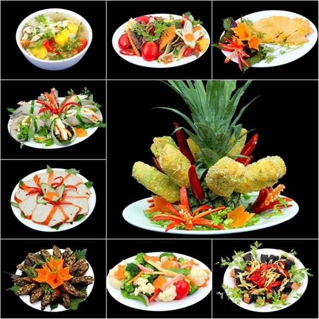 Mâm cúng rằm tháng 8 dâng gia tiên đơn giản mà trang trọng