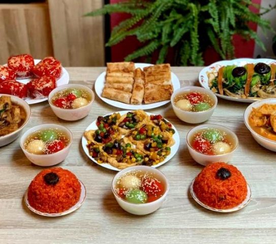 Mâm lễ chay cúng Phật thanh tịnh trong ngày Rằm tháng 7