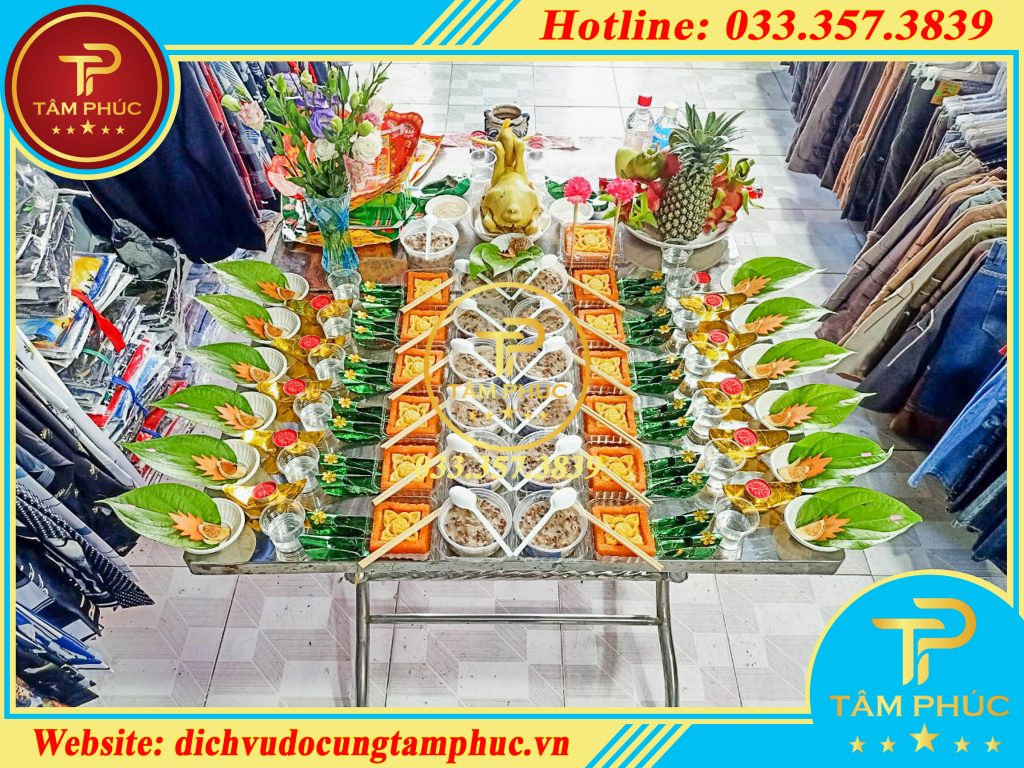 Mâm lễ vật cúng căn bé trai đơn giản nhưng trang trọng