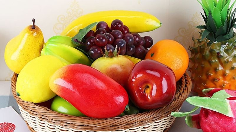 Mâm quả giả không nên dùng trong lễ cúng Rằm tháng 7 vì thiếu sự thành tâm.