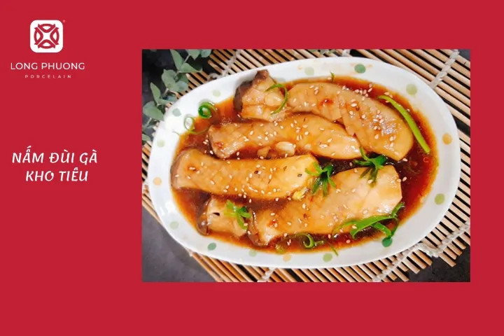 Nấm đùi gà kho tiêu đậm vị, màu hổ phách bắt mắt