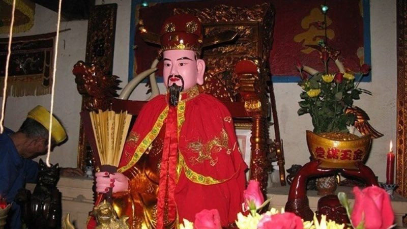 nghi thức dâng hương trong lễ cúng Thành hoàng làng