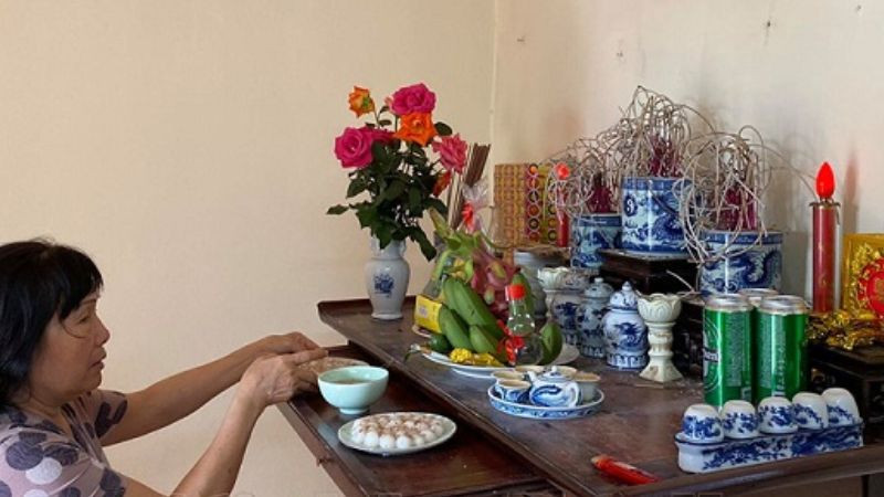 Nghi thức thắp hương và đọc văn khấn mùng 3 tháng 3 âm lịch trang trọng