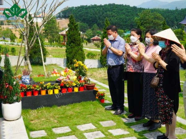 Nghi thức văn khấn tại mộ vào dịp tiết Thanh Minh