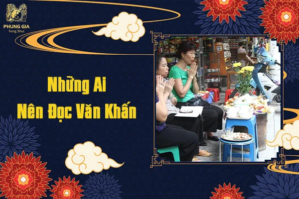 Người chủ công ty thành tâm thực hiện bài cúng Rằm tháng 7