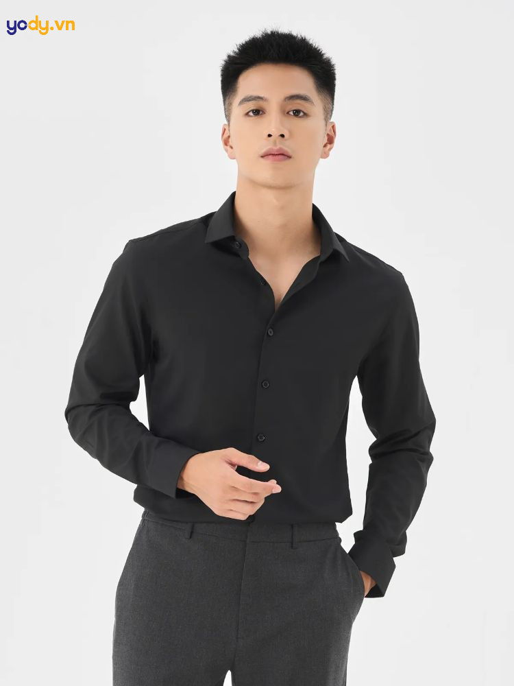 Sắc đen trong thời trang, biểu tượng của sự sang trọng