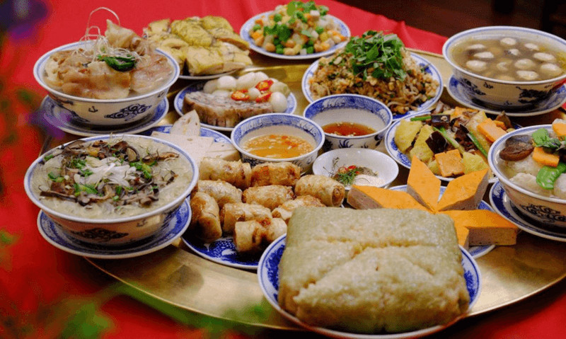 Sắm lễ cúng giỗ thường đầy đủ với các món ăn truyền thống