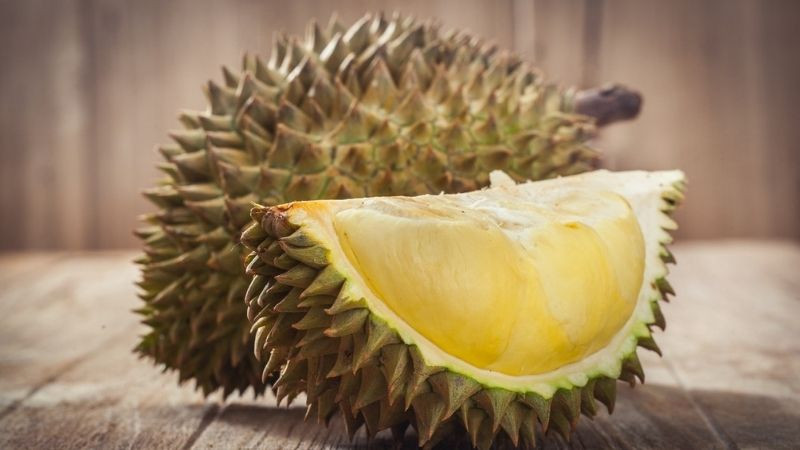 Sầu riêng và mít, những loại quả có mùi nồng không nên có trên mâm hoa quả cúng Rằm.