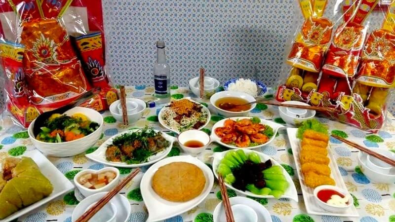 So sánh mâm cúng ông Táo ba miền