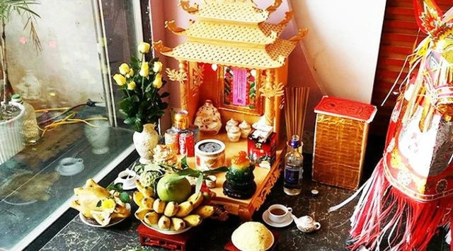 Văn cúng rằm tháng 8 cúng gia tiên, thần linh cầu bình an