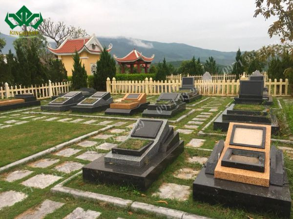 Văn khấn tạ mộ cuối năm, bài khấn xin phép tổ tiên về ăn Tết