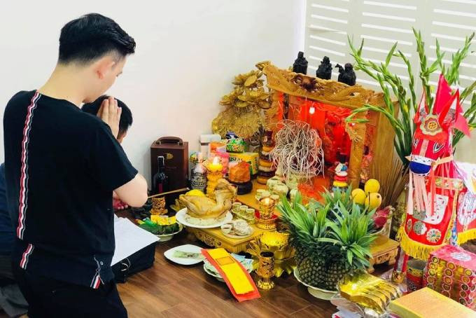 Văn khấn Thần Tài Rằm tháng 7 chi tiết với các lời cầu nguyện