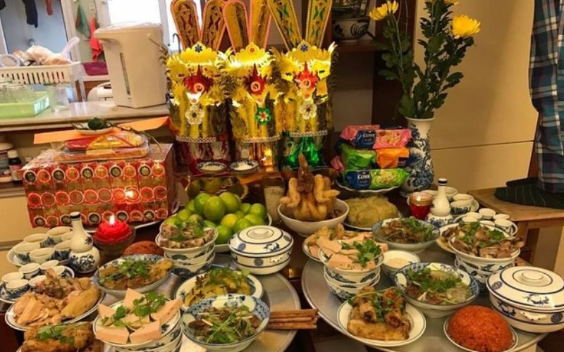 Văn khấn truyền thống để hóa vàng mã, giấy cúng ông táo sau lễ cúng