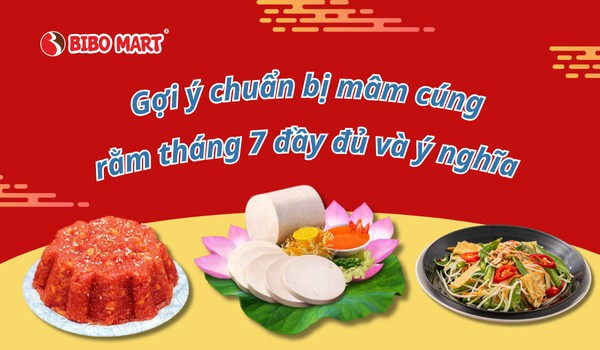 Mâm cúng rằm tháng 7 thịnh soạn với đầy đủ lễ vật chay mặn.