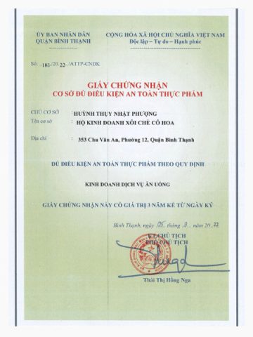 Mâm lễ cúng đầu năm với đầy đủ vật phẩm truyền thống