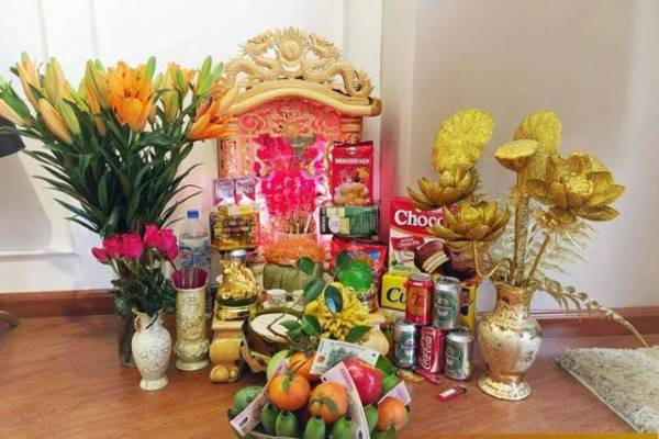 Mâm lễ vật đầy đủ cho nghi lễ cúng ông công ông táo ban thần tài