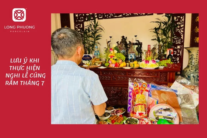Nghi lễ cúng Rằm tháng 7 trang nghiêm và thành kính