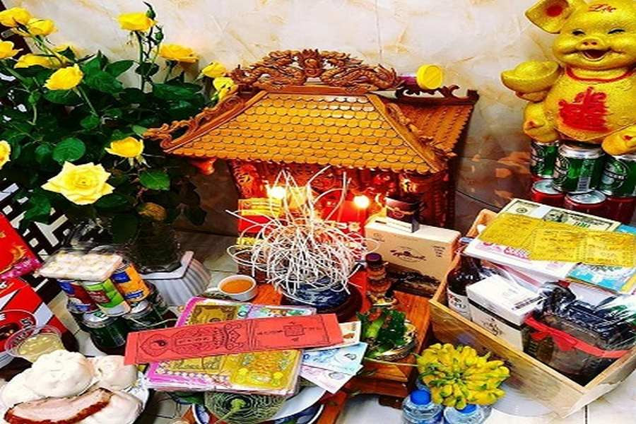 Thắp hương cầu tài lộc mỗi sáng