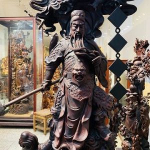Quan Công ngự song long gỗ trắc. Quan Công ngự song long gỗ trắc.