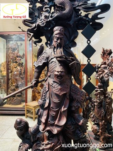 Quan Công ngự song long gỗ trắc. Quan Công ngự song long gỗ trắc.