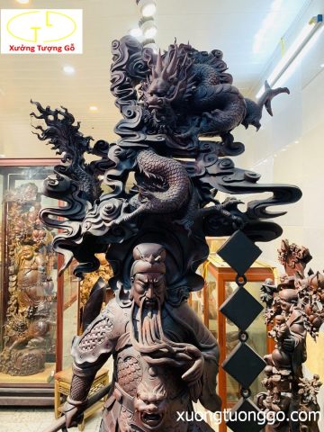 Quan Công ngự song long gỗ trắc. Quan Công ngự song long gỗ trắc.