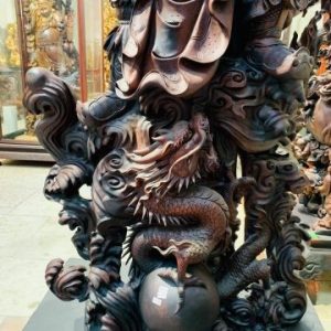 Quan Công ngự song long gỗ trắc. Quan Công ngự song long gỗ trắc.