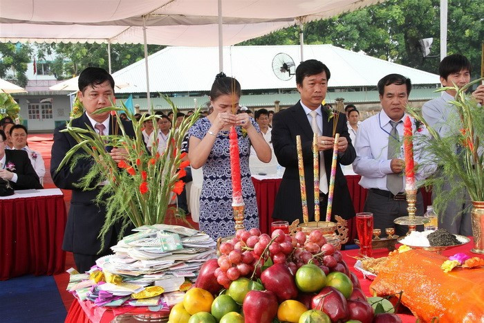 Các vật phẩm cúng bái trong lễ cúng động thổ xây mộ