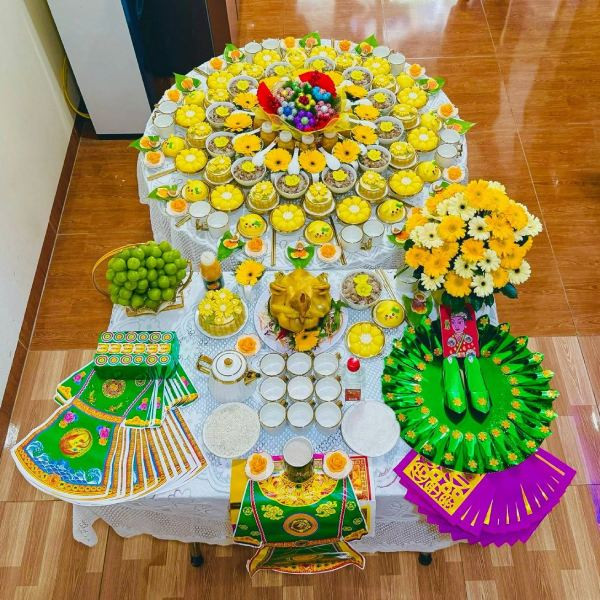 Cách bày trí mâm cúng thể hiện sự tôn kính và chu đáo
