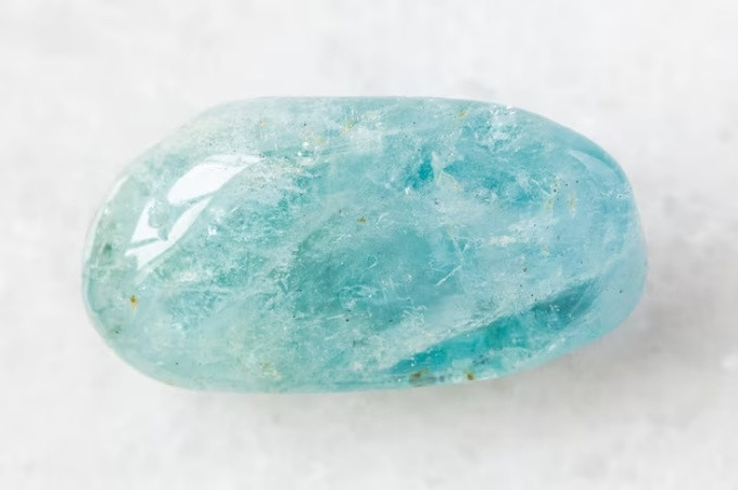 Đá Aquamarine biểu tượng cho sự can đảm và an yên