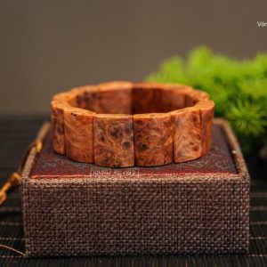 Vòng Tay Gỗ Nu Huyết Long Bản Dẹt