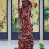 Đạt ma đứng chống gậy gỗ tử đàn đỏ