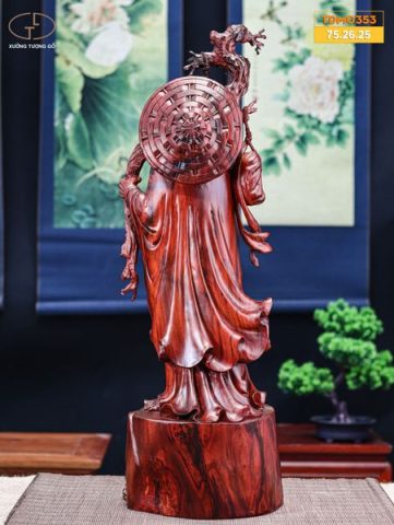 Đạt ma gỗ trắc đứng