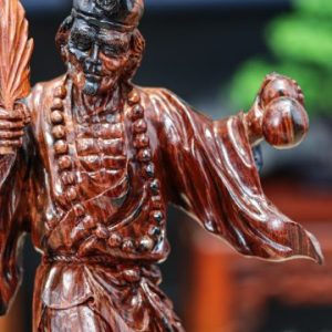 Tế công gỗ trắc