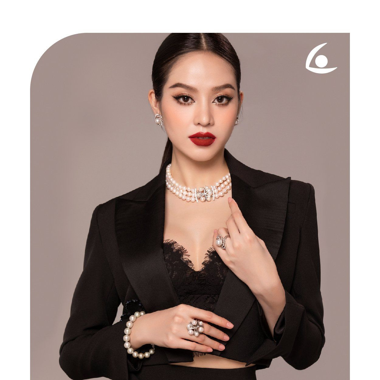 Trang sức ngọc trai thiết kế lớn ấn tượng