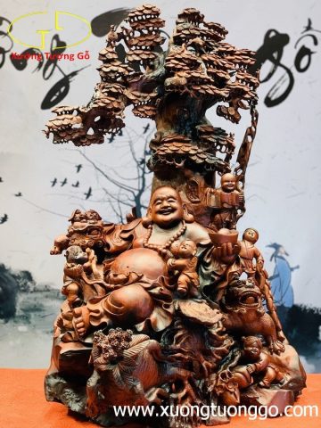 Di Lặc ngũ tiểu ngồi cây tùng hai nghê trắc đỏ đen. Di Lặc ngũ tiểu ngồi cây tùng hai nghê trắc đỏ đen.