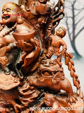 Di Lặc ngũ tiểu ngồi cây tùng hai nghê trắc đỏ đen. Di Lặc ngũ tiểu ngồi cây tùng hai nghê trắc đỏ đen.