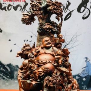 Di Lặc ngũ tiểu ngồi cây tùng hai nghê trắc đỏ đen. Di Lặc ngũ tiểu ngồi cây tùng hai nghê trắc đỏ đen.