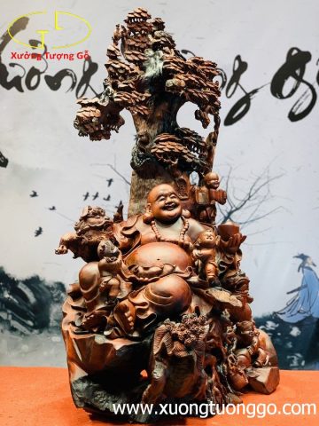 Di Lặc ngũ tiểu ngồi cây tùng hai nghê trắc đỏ đen. Di Lặc ngũ tiểu ngồi cây tùng hai nghê trắc đỏ đen.