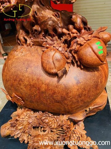 Bình Mai nu hương. Bình Mai nu hương.