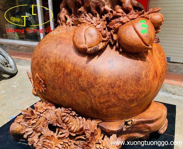 Bình Mai nu hương. Bình Mai nu hương.