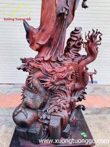 Đạt Ma ngự rồng trắc đỏ đen. Đạt Ma ngự rồng trắc đỏ đen.