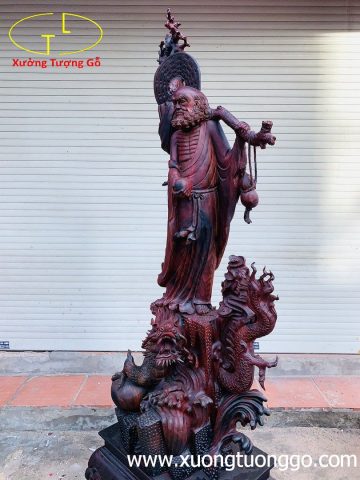 Đạt Ma ngự rồng trắc đỏ đen. Đạt Ma ngự rồng trắc đỏ đen.