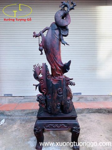 Đạt Ma ngự rồng trắc đỏ đen. Đạt Ma ngự rồng trắc đỏ đen.